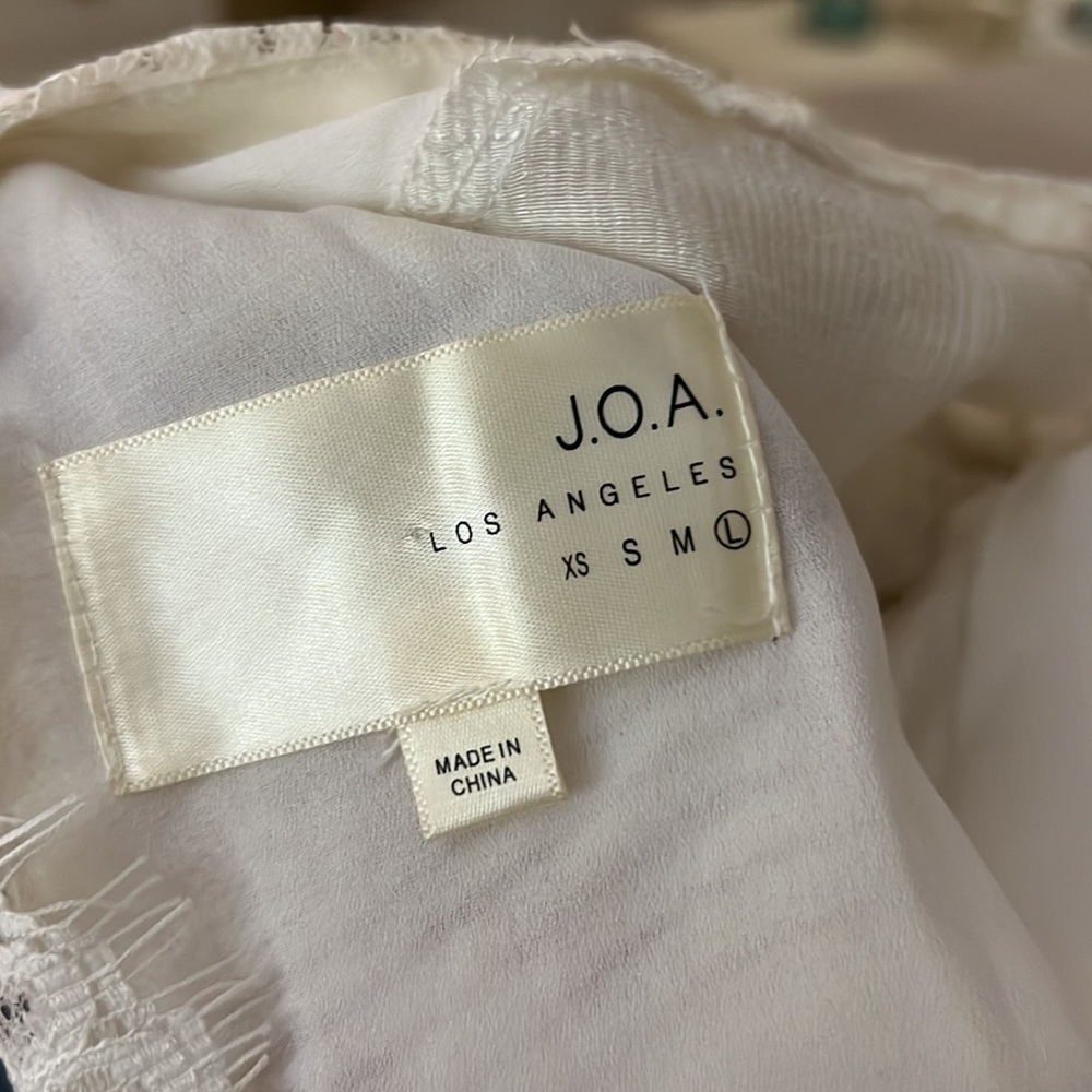 J.O.A. White Lace + Ruffle Romper - Picture 6 of 7